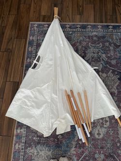 Kids play tent teepee