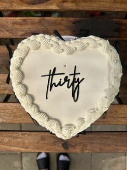White Vintage Artificial Heart Cake