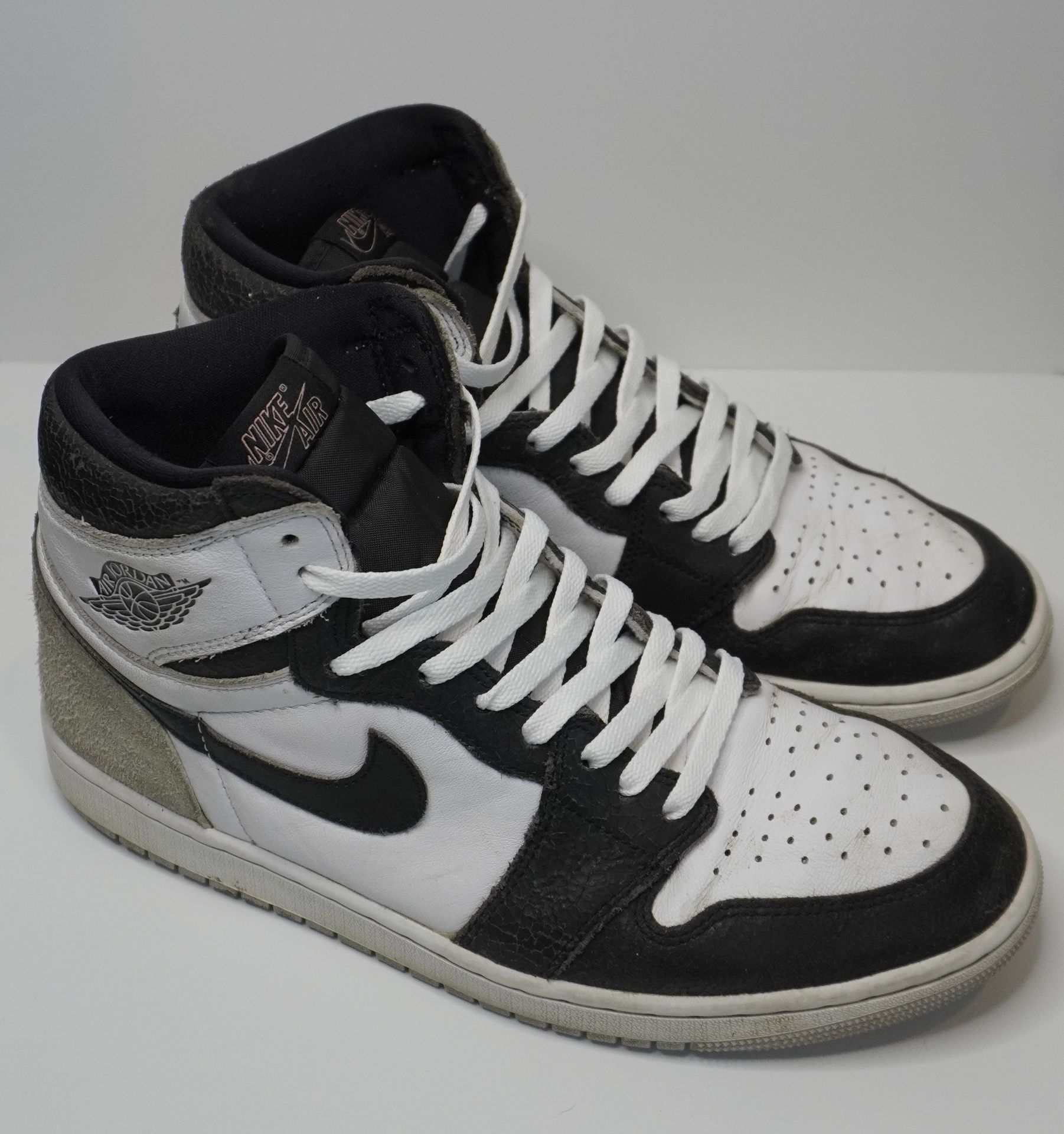 7 Pairs ( 5 Jordan Retro 1s, Jordan 270, Nike Airmax )