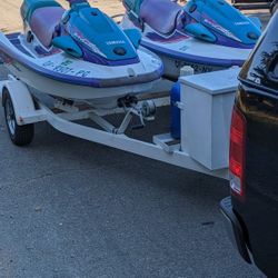 2" Yamaha Wave Adventures 2"Three Seaters1100cc And Trailer. Excellent Condition 🤑💰🤑💰🤑