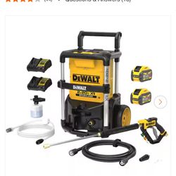 DEWALT 20V MAX 1600 PSI 1.2 GPM Cold Water Cordless Pressure Washer Kit with (2) FLEXVOLT 12 Ah Batteries and (2) Chargers