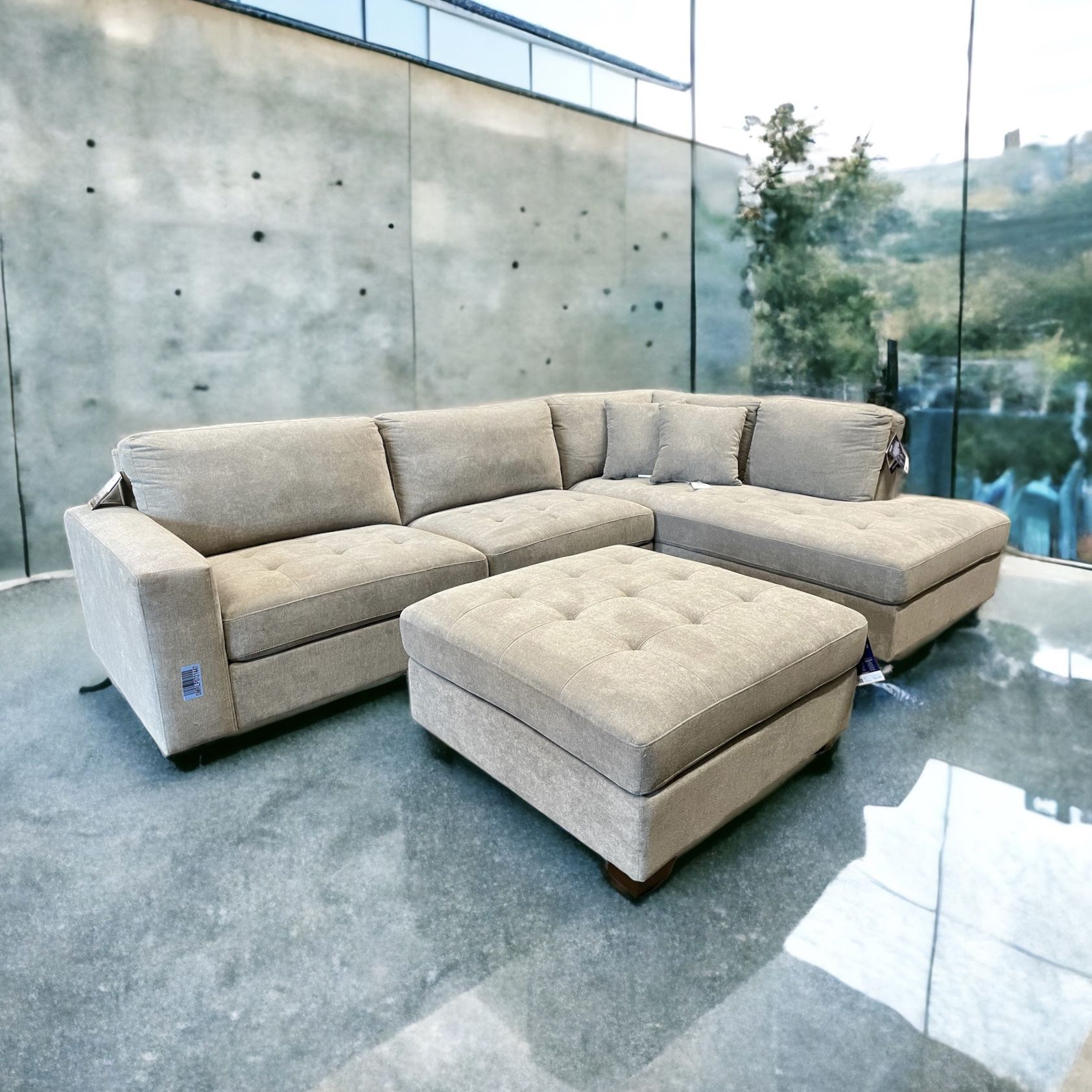 SOFAS & SECTIONALS New and Open Box Home Furniture up top 70OFF We Finance for Sale in