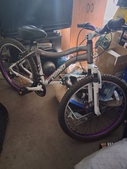 Shimano Bicycle LIKE NEW