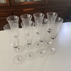 8 pieces Wine Glasses