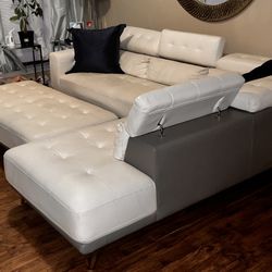 Grey/White Sectional With Ottoman