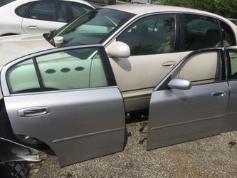 03-06 Infiniti G35 Doors