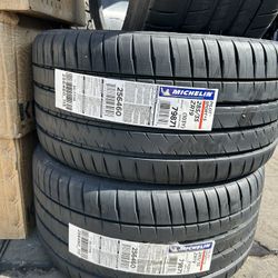 MICHELIN PILOT SPORT 4S 285/35R19XL Price$390 Each