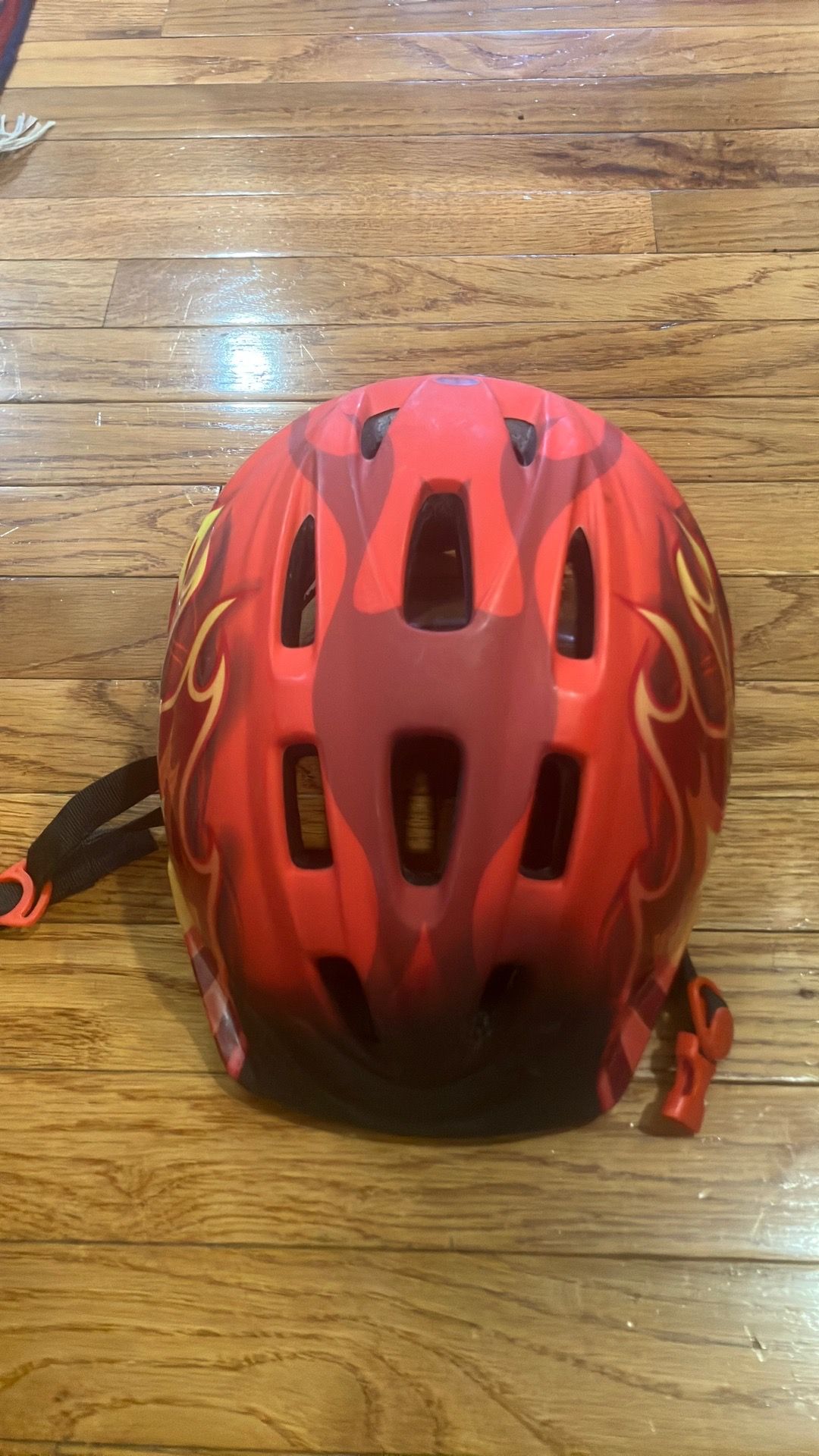 Bike helmet used like new