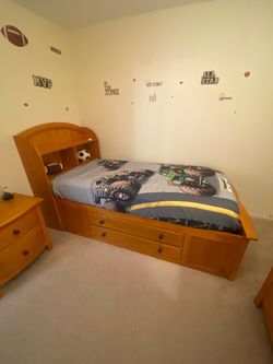 4 PIECE BEDROOM SET