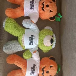 Build-A-Bear Pumpkin Glow Jack-O'-Lantern Halloween plush bear.