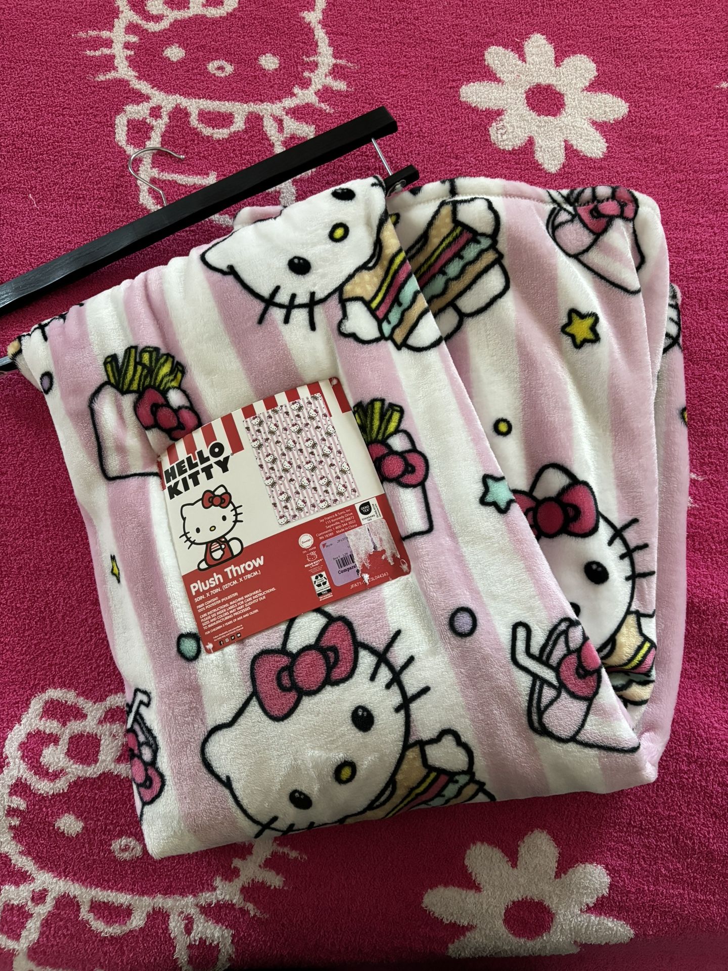 Hello Kitty Blanket 