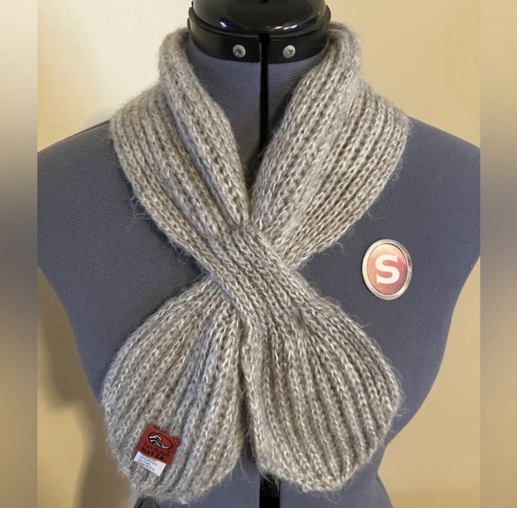 San Diego Hat Co Unisex Keyhole Scarf Knitting Pattern