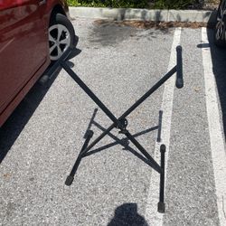 Piano Stand New 