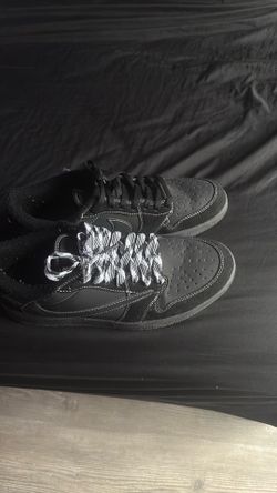 Travis Scott black phantom