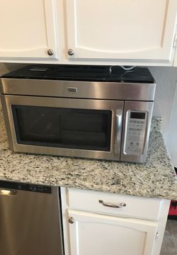 Maytag microwave