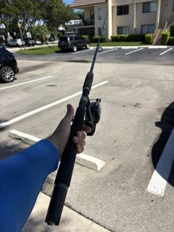 Offshore Angler Ocean Master + Shimano Baitrunner 4500 Fishing Combo
