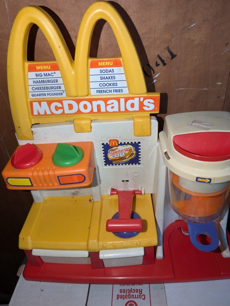 McDonald's 1993 Hamburger Snack Maker, Happy Meal. So Cute!