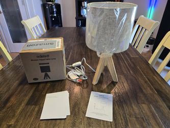 New In Box Wood Tripod Nightstand Lamp