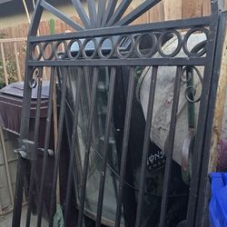 Gate 42 1/2 Width 
80inch