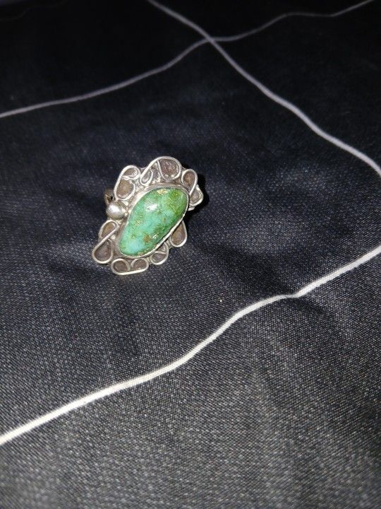 Vintage turquoise ring