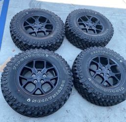2025 Jeep Gladiator Wrangler Offroad Oem New Took Off Wheel Rim Tires