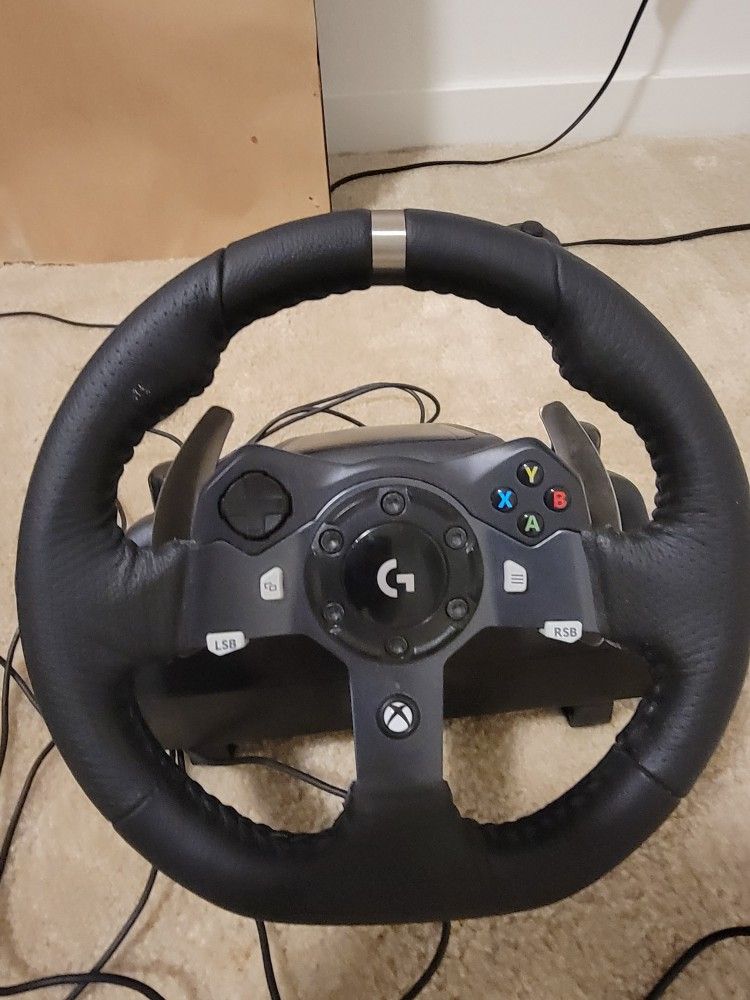 Logitech G920 Steering Wheel And Pedals