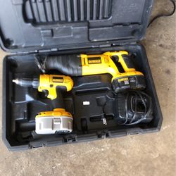 DEWALT SET GOOD 