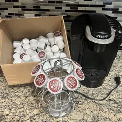 Keurig With K Cups & K Cup Holder