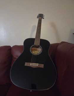 Fender CC-60S Classic Design Concert Acoustic Guitar – Beginner Solid Top