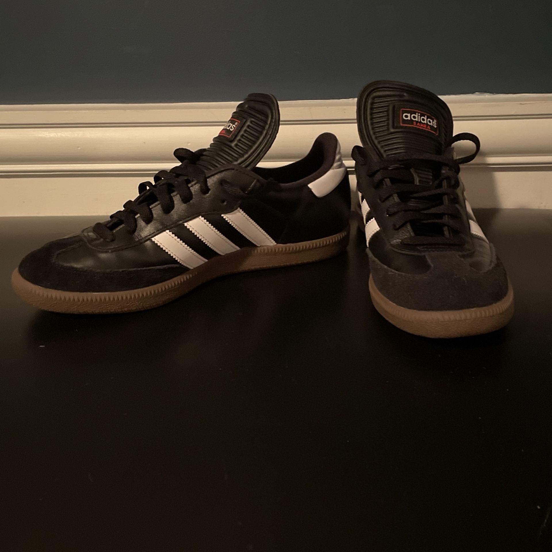 Adidas Mens Sabmas Size 8.5