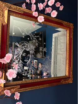 Custom mirror