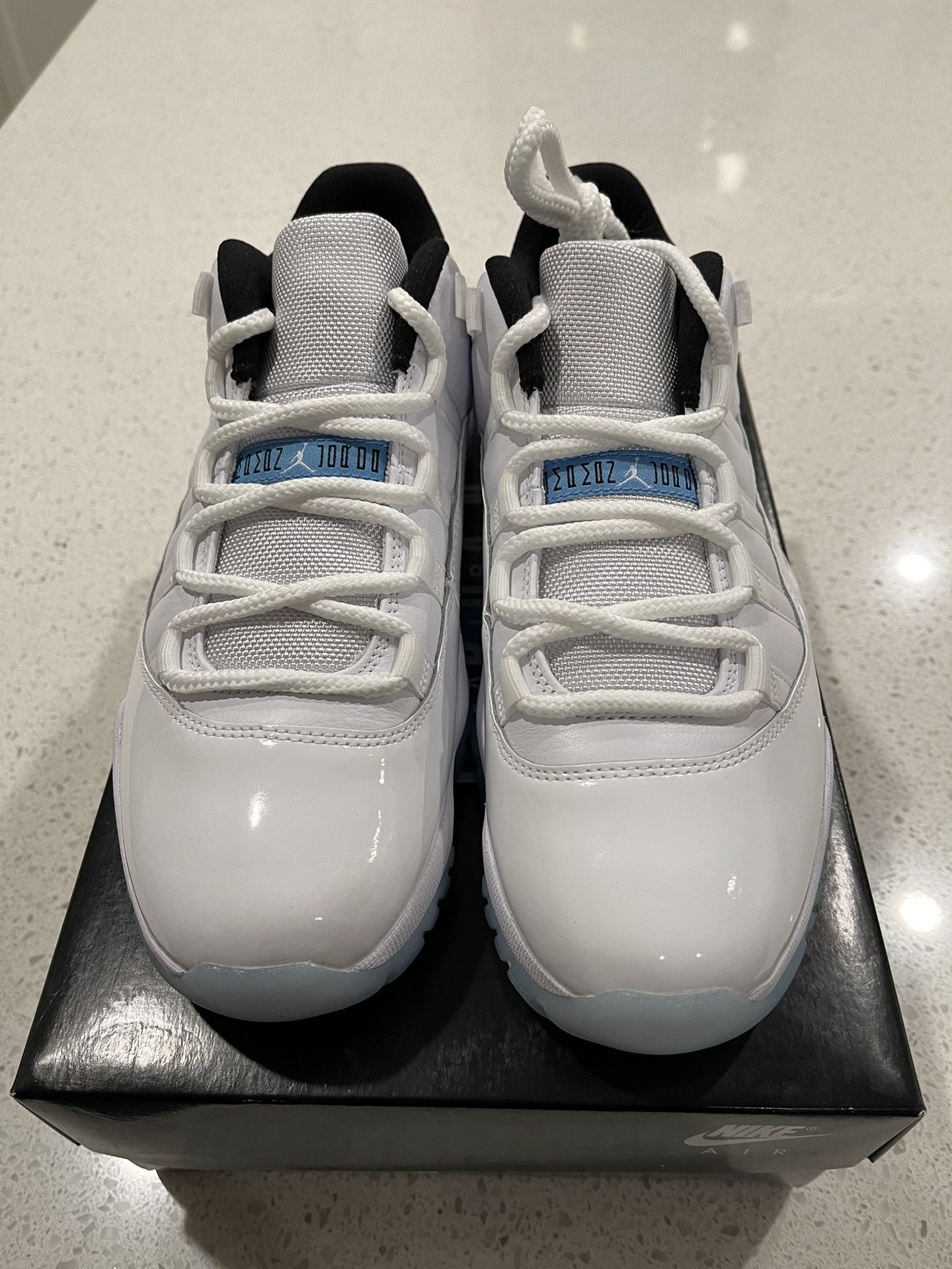 Jordan 11 “Legend blue” Size 8M