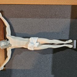 LLADRO OUR SAVIOUR CRUCIFIX WALL ART FIGURINE #6912 
