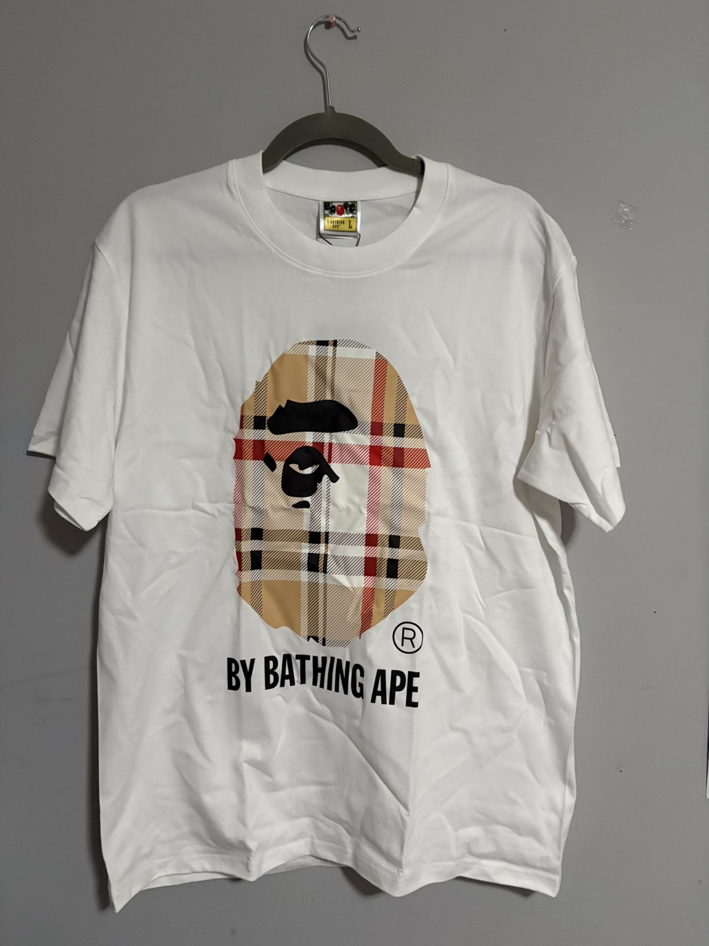 Bape x Burberry tee Size (L)