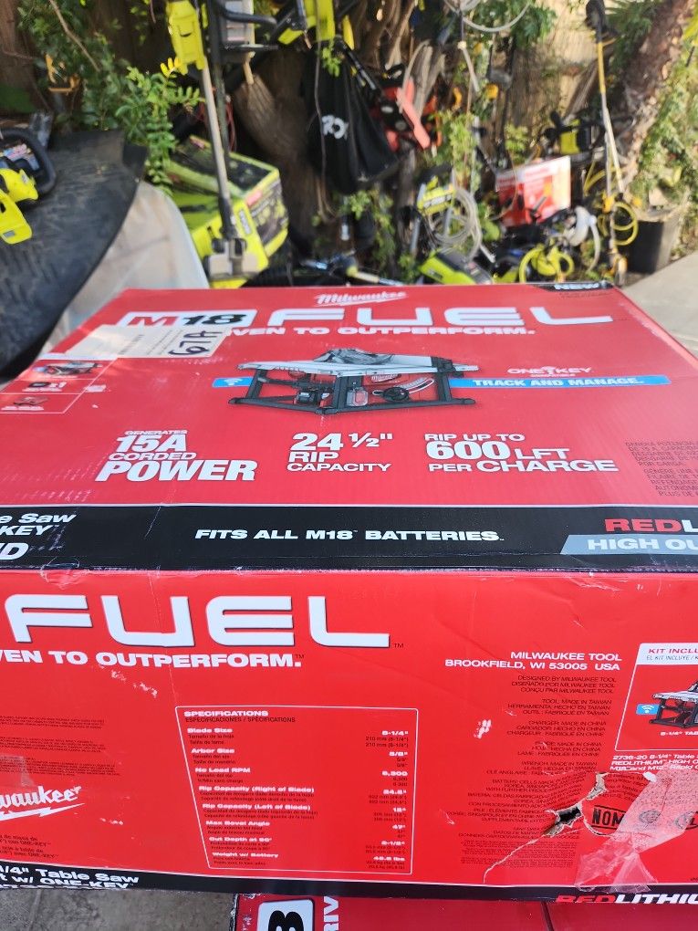 Milwaukee
M18 FUEL ONE-KEY 18-Volt Lithium-Ion Brushless Cordless 8-1/4 in. Table Saw (Tool-Only)
STORE PRICE $449