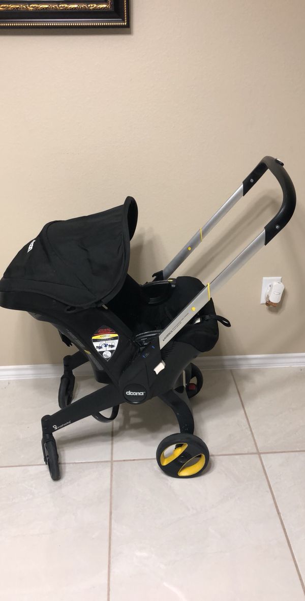 Doona Convertible Car Seat Stroller For In Laredo Tx Offerup Doona Convertible Car Seat Stroller