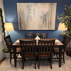 Beautiful Dining Set Good Condition!!! Table With 6 Chairs!! I Can Deliver.