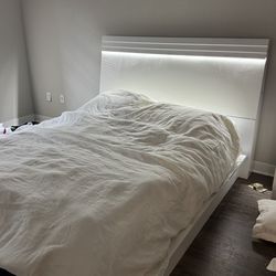 Bed room set