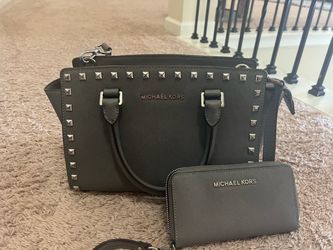 Michael kors purse and wallet
