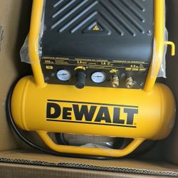 New in Box ! | Dewalt 4.5 gallon and 225 PSI