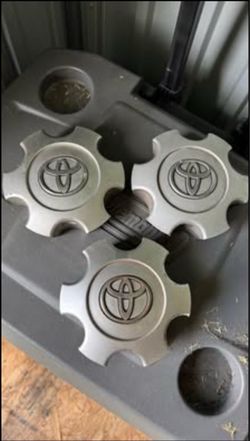 Toyota wheel caps
