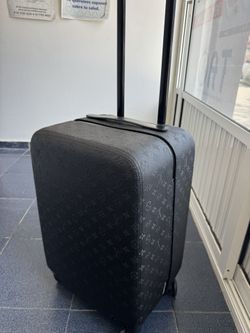 Louis Vuitton Luggage 