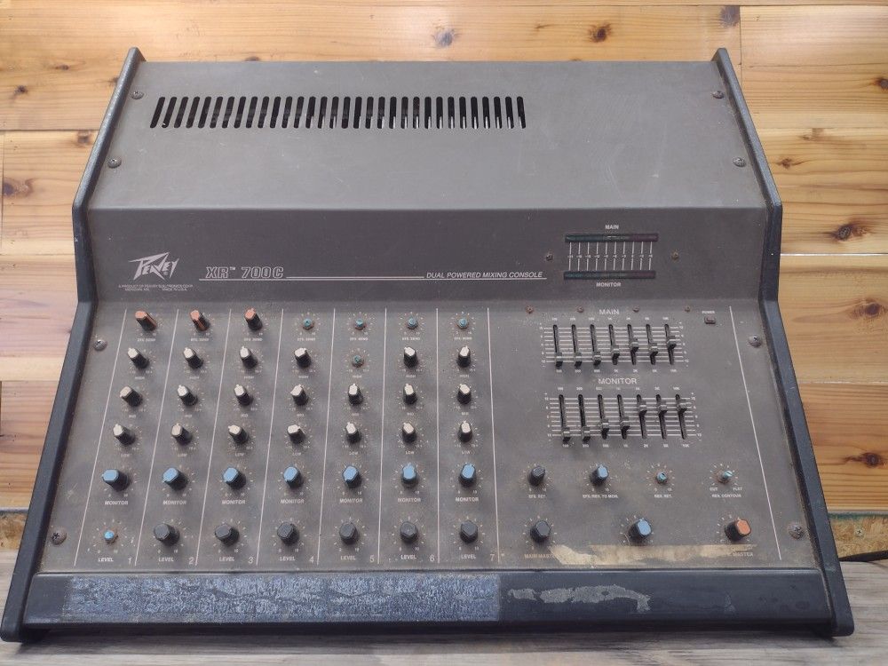 Peavey Powered Mixer