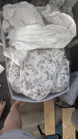 Ikea sheet and duvet cover set