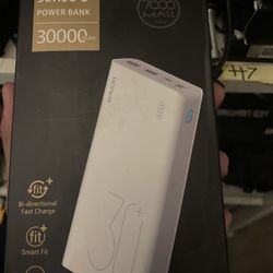 Portable Phone Charger with USB C 3 Outputs & 3 Inputs, External Battery Pac 📱📱📱 Cargador Nuevo 