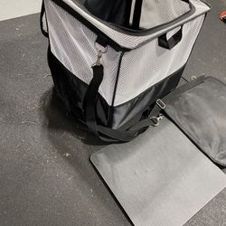 🐾 AmazonBasics Collapsible Soft-Sided Pet Carrier 🐶🐱 $20