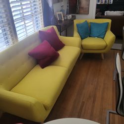 Modern Yellow Sofa + Chair Set – Excellent Condition – $475 (Memphis)