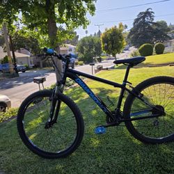 Diamondback Bike 15" Frame 27.5in Wheels