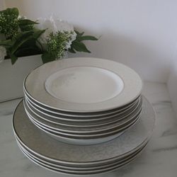 Dinnerware Mikasa 11 Plates