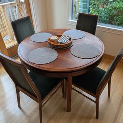 Mid Century Modern Dillingham Expandable Dining Table + 8 Dark Green Velvet Chairs